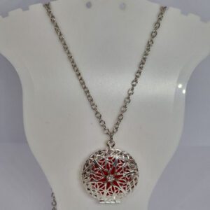 Silver Star Aromatherapy Locket with Silver Coloured Chain
