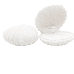 White Sea Shell / Clam Velvety Gift Box